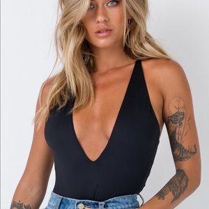 Princess Polly Hertz bodysuit / US 4